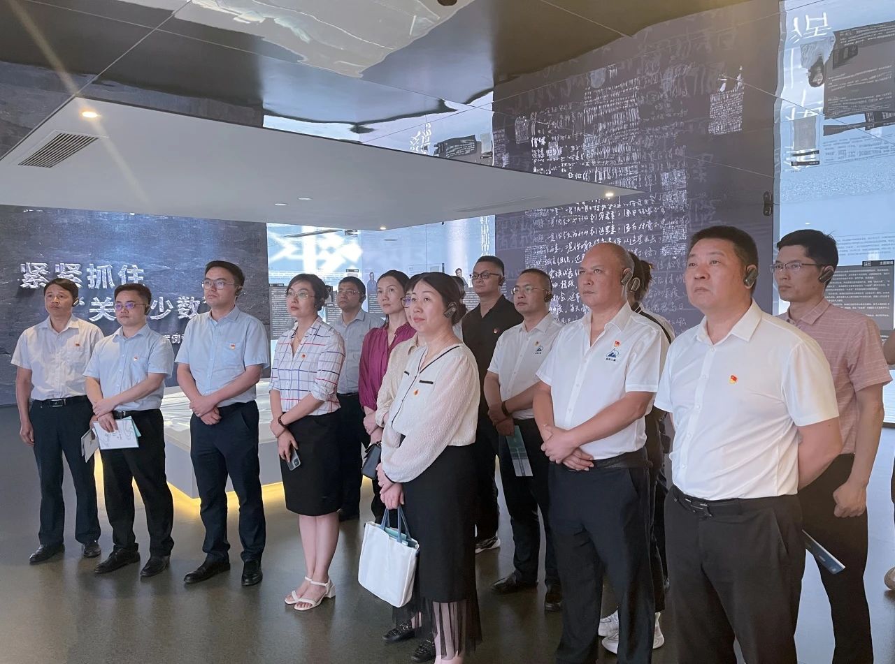 172162806275184975Qf.jpg bb.jpg